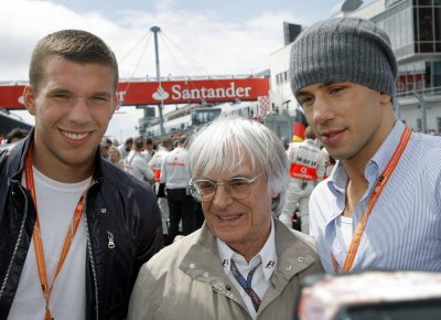 Poldi bei der Formel 1