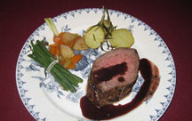 Balsamico-Rinderfilet mit Rosmarinkartoffeln und kandiertem Gem&uuml;se