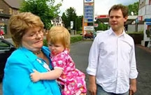 mieten, kaufen, wohnen - Raus mit der Schwiegermutter! mieten, kaufen, wohnen - Raus mit der Schwiegermutter! - Werbebild